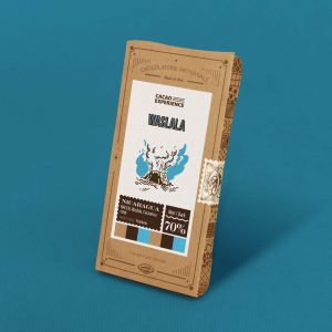 Tablette de chocolat avec son emballage kraft. 70% de cacao, origine Nicaragua.